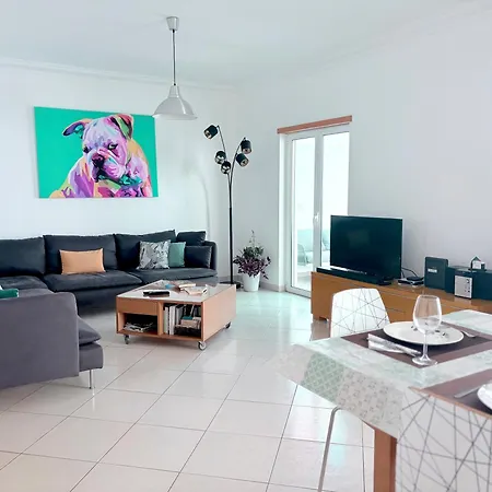 Os Dias Felizes 타비라